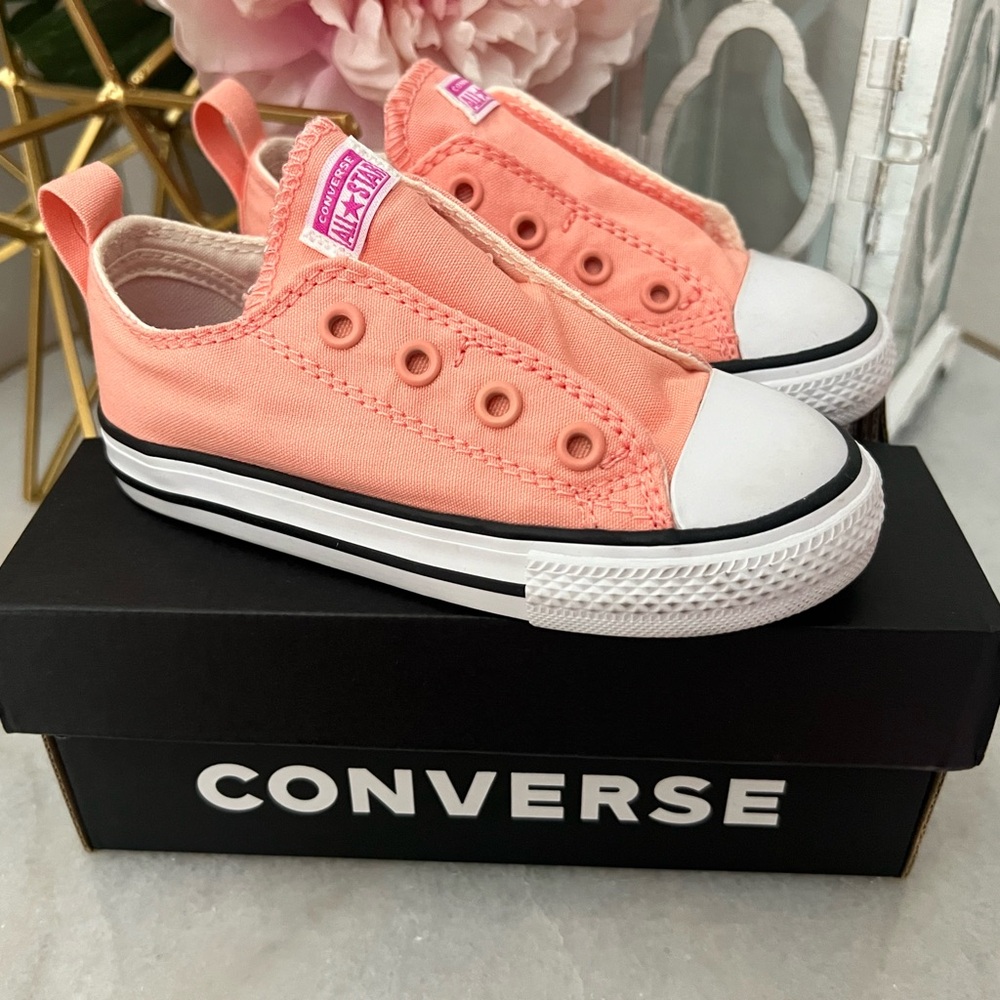 Converse Velcro Tongue Coral Slip On, toddler size 8